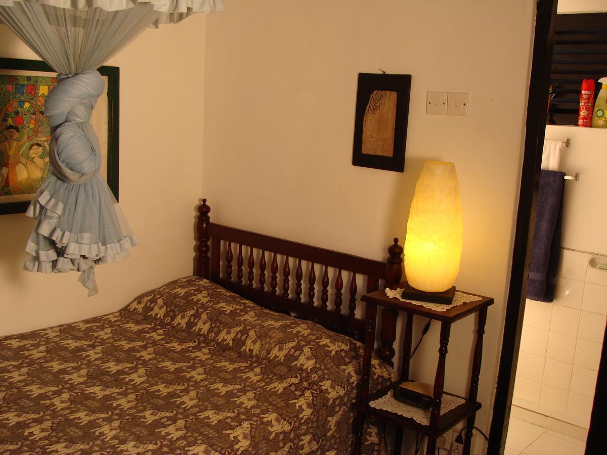 The Icebear Guesthouse Negombo Eksteriør billede